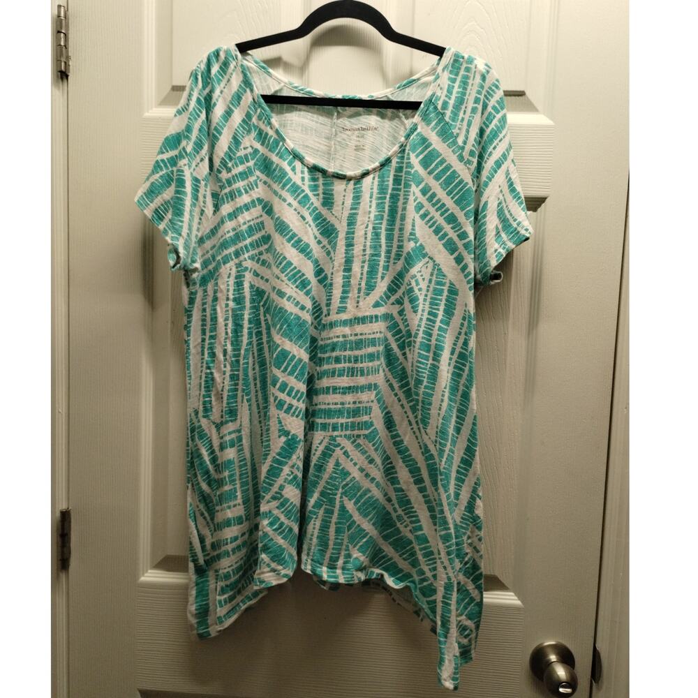 Woman Within Size 18/20 Green White Geometric Asymmetric Hem Tunic Top